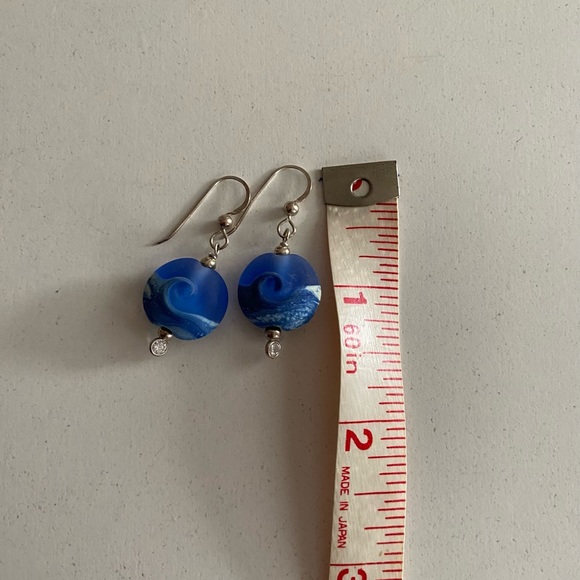 Pretty blue bead earrings NWOT - Picture 3 of 3